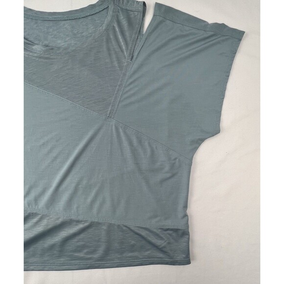 Lululemon No Inhibitions Cloud Blue Cropped Tee Cut Out Lightweight Sz 4 - Picture 7 of 13